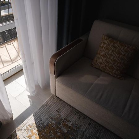 Resident Hotel Gogol อัลมาตี ภายนอก รูปภาพ