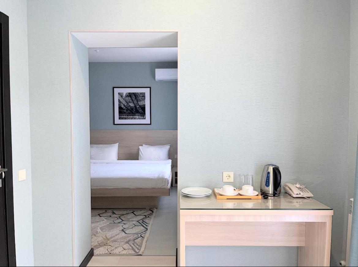 Resident Hotel Gogol อัลมาตี ภายนอก รูปภาพ