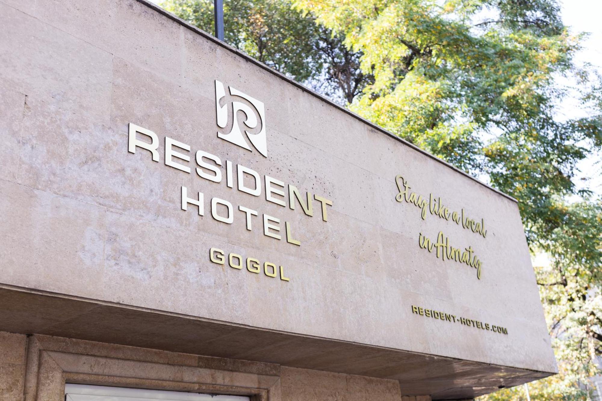 Resident Hotel Gogol อัลมาตี ภายนอก รูปภาพ
