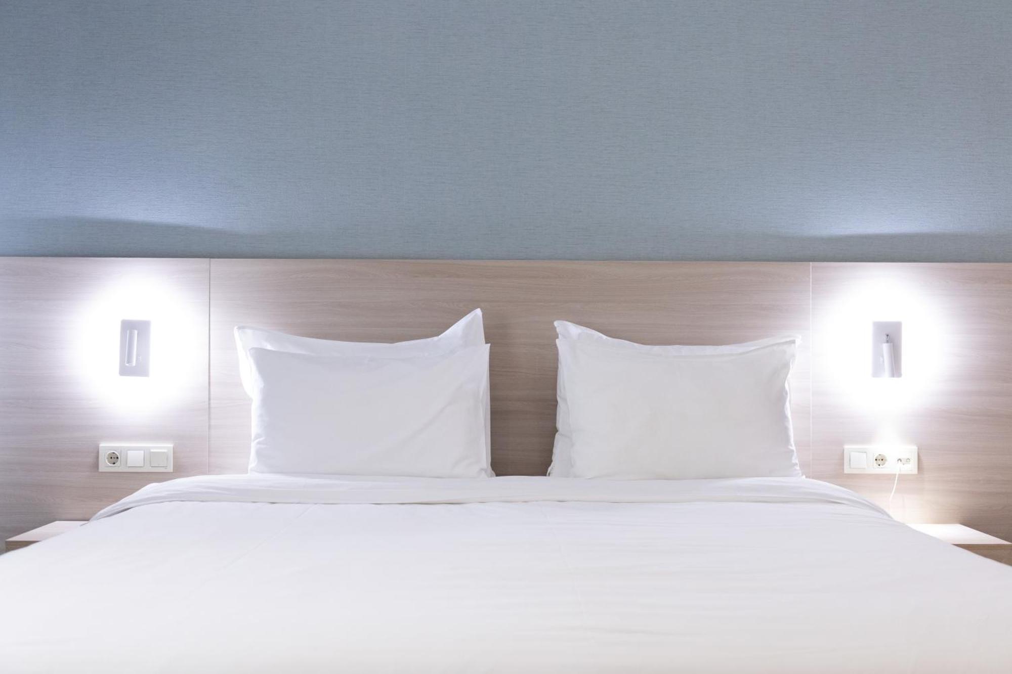 Resident Hotel Gogol อัลมาตี ภายนอก รูปภาพ