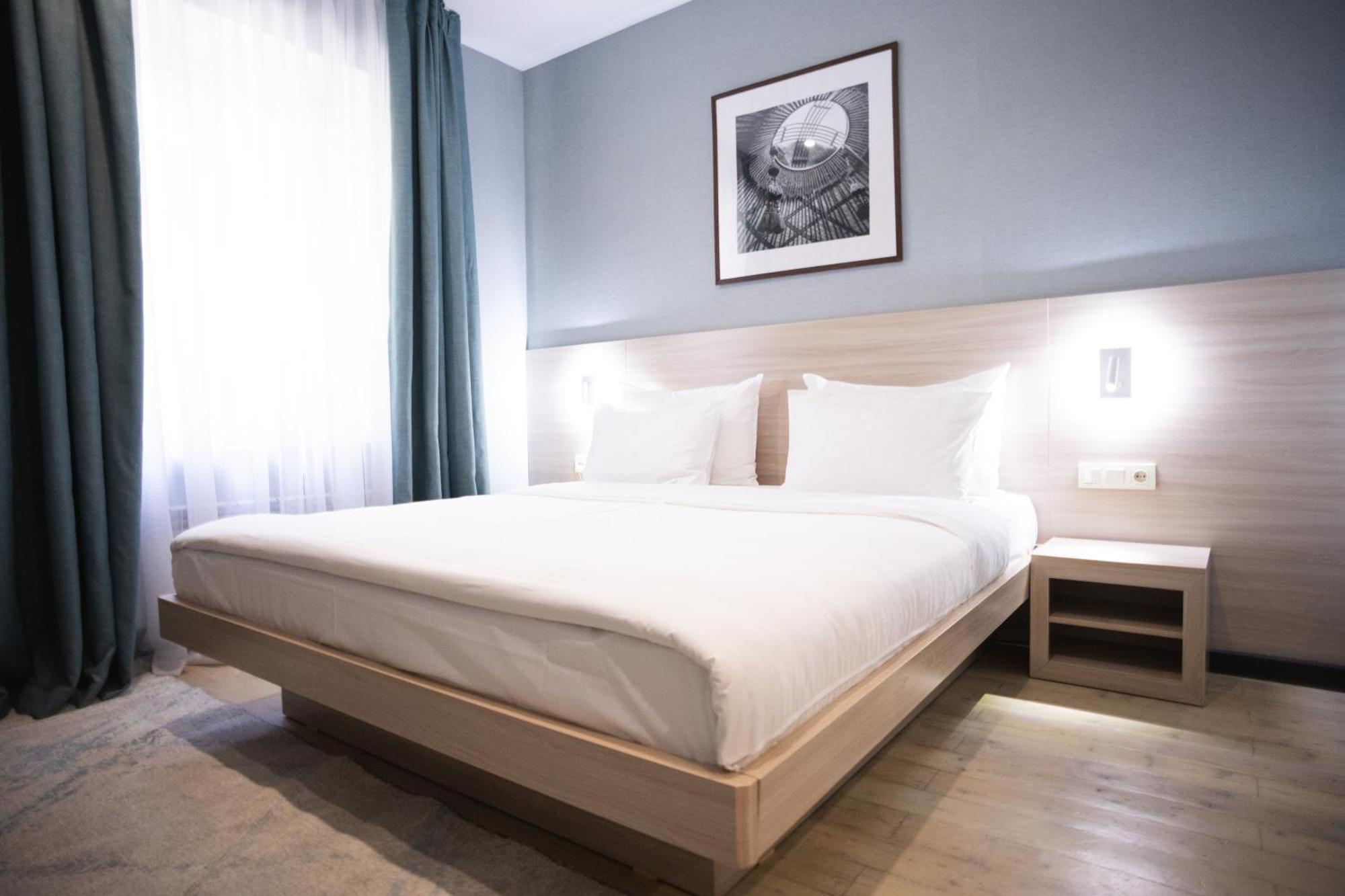 Resident Hotel Gogol อัลมาตี ภายนอก รูปภาพ