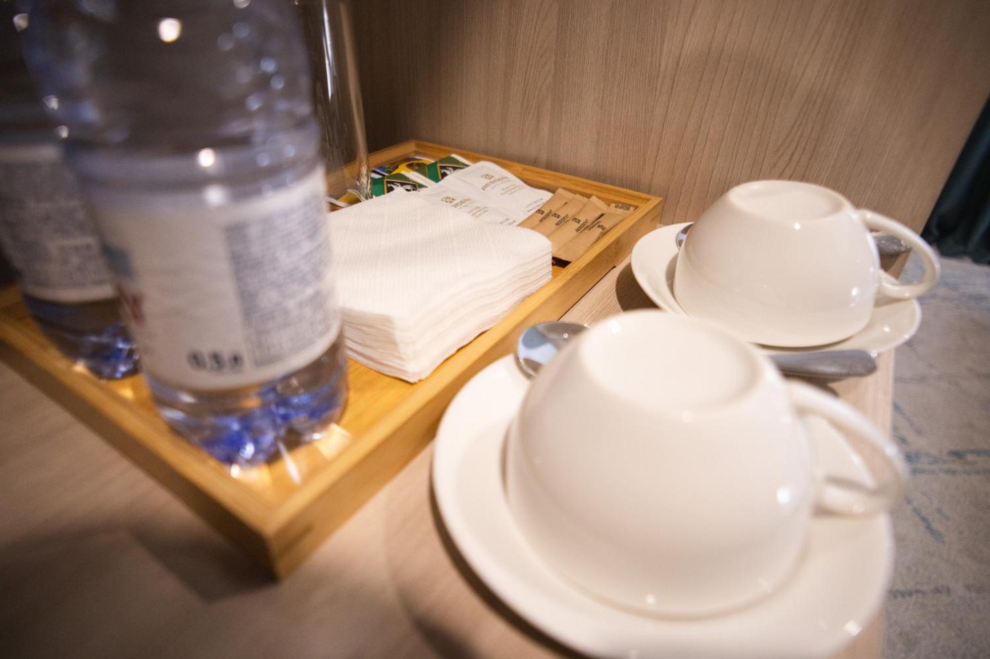 Resident Hotel Gogol อัลมาตี ภายนอก รูปภาพ