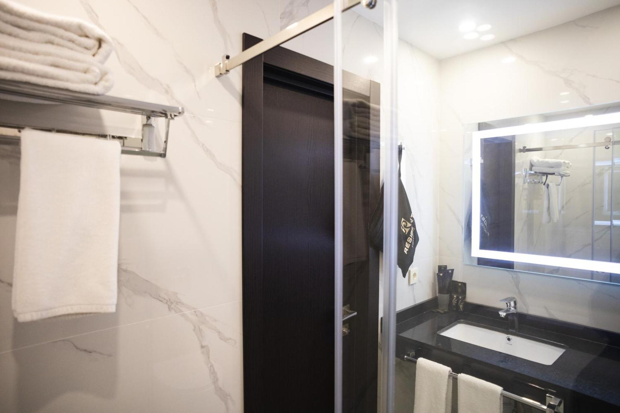 Resident Hotel Gogol อัลมาตี ภายนอก รูปภาพ