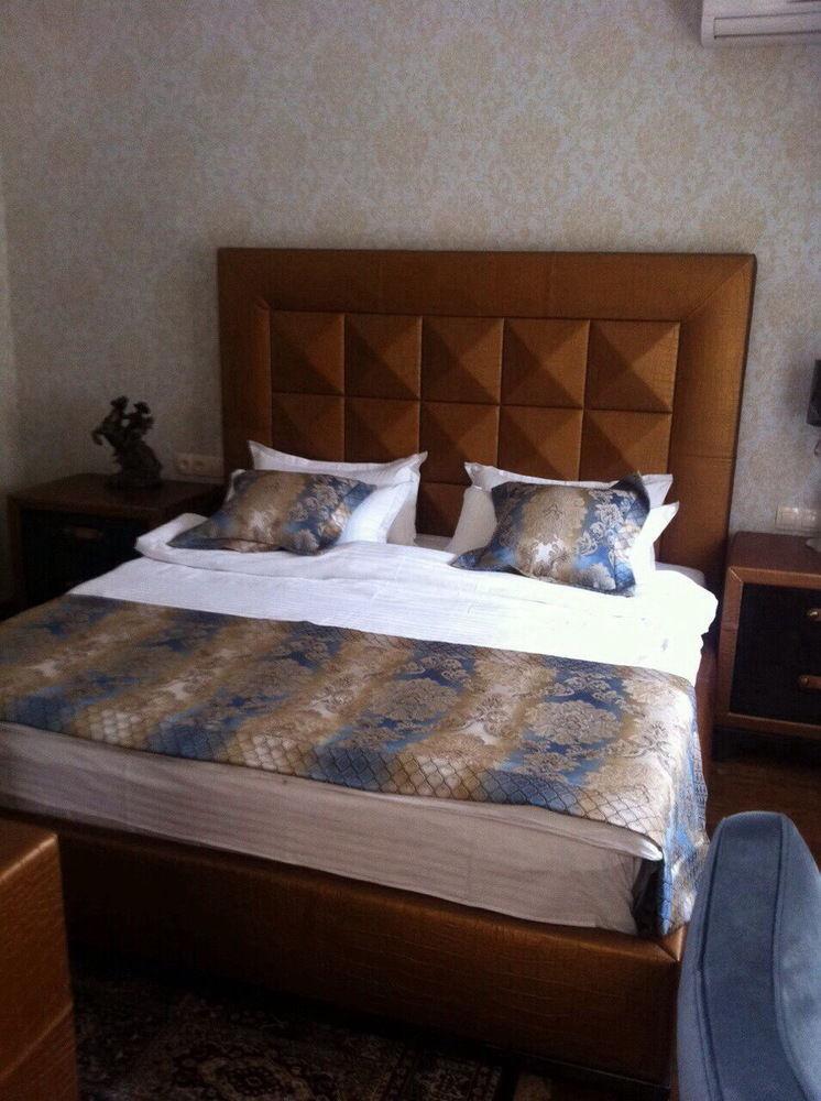 Resident Hotel Gogol อัลมาตี ภายนอก รูปภาพ
