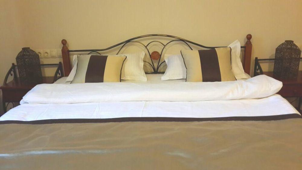 Resident Hotel Gogol อัลมาตี ภายนอก รูปภาพ